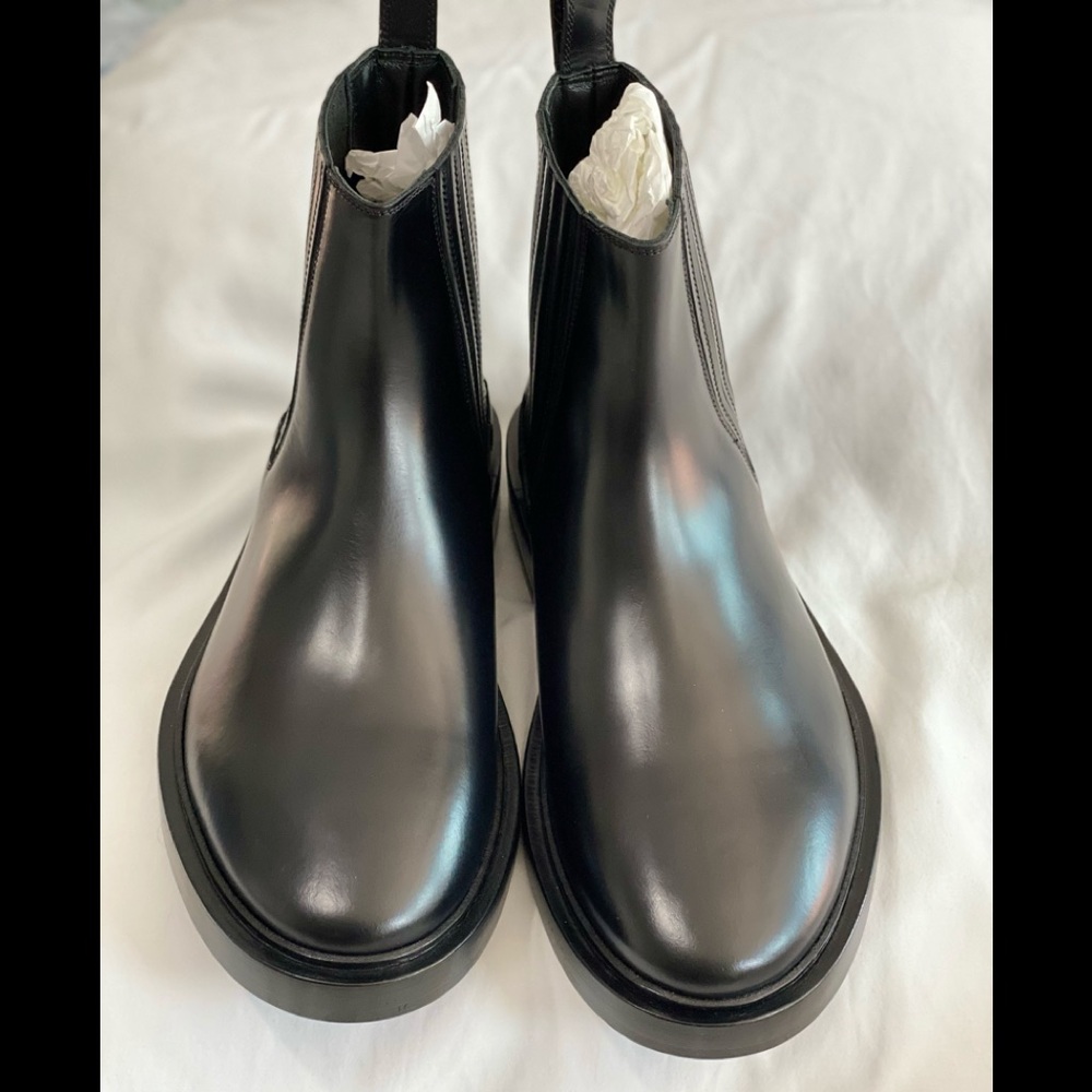 Balenciaga men’s Chelsea boots
